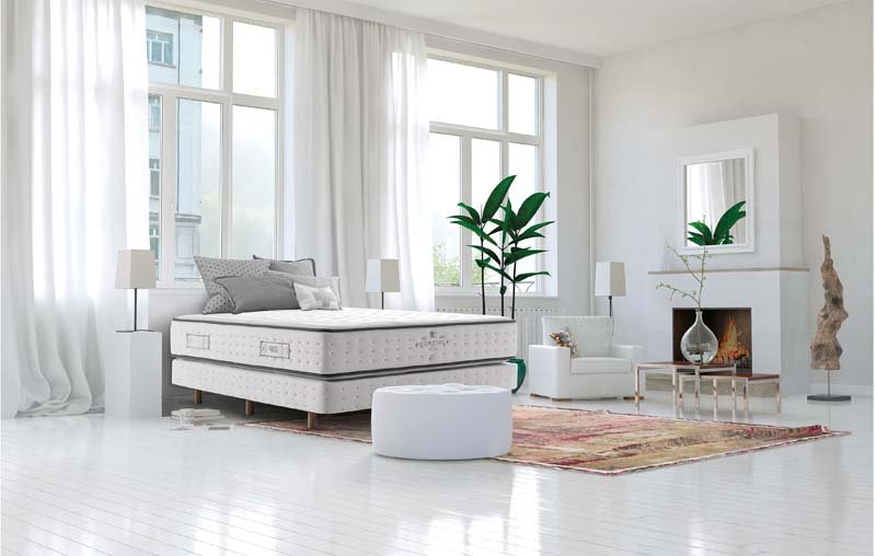 Matalàs Dorxial (Ref. 4030) d’Azorín Descanso: tecnologia, confort i descans reparador a RELAXIA ANDORRA la millor botiga de descans d'Andorra la Vella. A RELAXIA, sempre seleccionem productes que garanteixen un descans òptim, durabilitat i una excel·lent relació qualitat-preu. Per això incorporem a la nostra gamma el matalàs Dorxial (ref. 4030) d’Azorín Descanso, una marca que fabrica els teus somnis amb materials de primera qualitat i una llarga trajectòria en el sector del descans. El Dorxial és un matalàs pensat per oferir comoditat, adaptabilitat i suport equilibrat, ideal per a persones que busquen un descans profund i saludable. 1. Disseny i estructura pensats per al confort El matalàs Dorxial combina diferents capes tècniques que treballen conjuntament per aconseguir un suport òptim i una sensació de confort progressiu. La seva estructura està dissenyada per: Distribuir el pes de manera uniforme Reduir punts de pressió Mantenir la columna en una posició correcta Això el converteix en una opció ideal tant per a persones que dormen de costat com per a qui prefereix dormir boca amunt. 2. Materials de qualitat i alta durabilitat Azorín Descanso destaca per la seva selecció de materials, i el Dorxial n’és un bon exemple. Aquest model incorpora: Nucli HR d’alta densitat, que aporta estabilitat i fermesa controlada Capes de confort adaptatives, que milloren la sensació d’acollida Teixit exterior transpirable, que afavoreix la ventilació i evita l’acumulació de calor Tractaments hipoal·lèrgics, ideals per a persones sensibles a àcars o bacteris El resultat és un matalàs resistent, estable i amb una llarga vida útil. 3. Fermesa equilibrada per a un descans saludable El Dorxial ofereix una fermesa o resistència mitjana-ferma, una de les més recomanades pels especialistes en descans. Aquest nivell de fermesa: Manté la columna alineada Evita enfonsaments excessius Proporciona un suport adequat per a totes les zones del cos És una opció excel·lent per a parelles i per a persones que busquen un matalàs estable però confortable. 4. Transpirabilitat i regulació tèrmica Un bon descans també depèn de la temperatura. El matalàs Dorxial incorpora teixits i materials que afavoreixen la circulació de l’aire, mantenint una sensació fresca durant tota la nit. Això és especialment important en climes com el d’Andorra, on les variacions tèrmiques poden ser notables. 5. Fabricació pròpia: garantia de qualitat Azorín Descanso fabrica els seus matalassos amb processos controlats i materials seleccionats, assegurant: Qualitat constant Acabats professionals Productes fiables i duradors El Dorxial és un matalàs creat per oferir un descans real, amb la garantia d’una marca especialitzada i amb experiència. 6. Per a qui és ideal el matalàs Dorxial? Aquest model és perfecte per a: Persones que busquen fermesa o resistència equilibrada Dormitoris principals i juvenils Parelles que volen estabilitat i independència de moviments Usuaris que valoren la qualitat a bon preu Qui vol un matalàs durador i amb materials saludables Conclusió: un matalàs que combina qualitat, confort i preu just El matalàs Dorxial (ref. 4030) és una aposta segura per a qui vol millorar el seu descans amb un producte fiable, confortable i fabricat amb criteris de qualitat. A RELAXIA, Andorra la Vella, el trobaràs disponible i t’assessorarem perquè puguis triar la millor opció segons les teves necessitats. 👉 Descobreix-lo a www.relaxialuxe.com 👉 O visita’ns al Carrer de la Sardana, 21 baixos